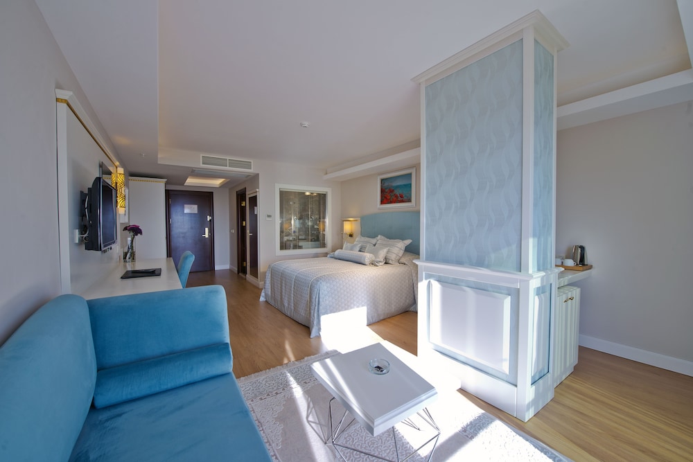 Prime Hotel — Hotel rooms in Antalya