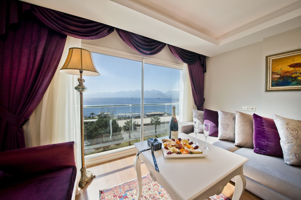 Prime Hotel — Hotel rooms in Antalya