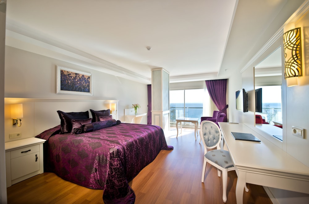 Prime Hotel — Hotel rooms in Antalya