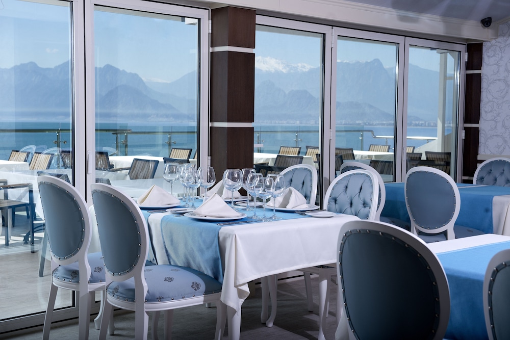 Prime Hotel — Restaurant & bars in Antalya