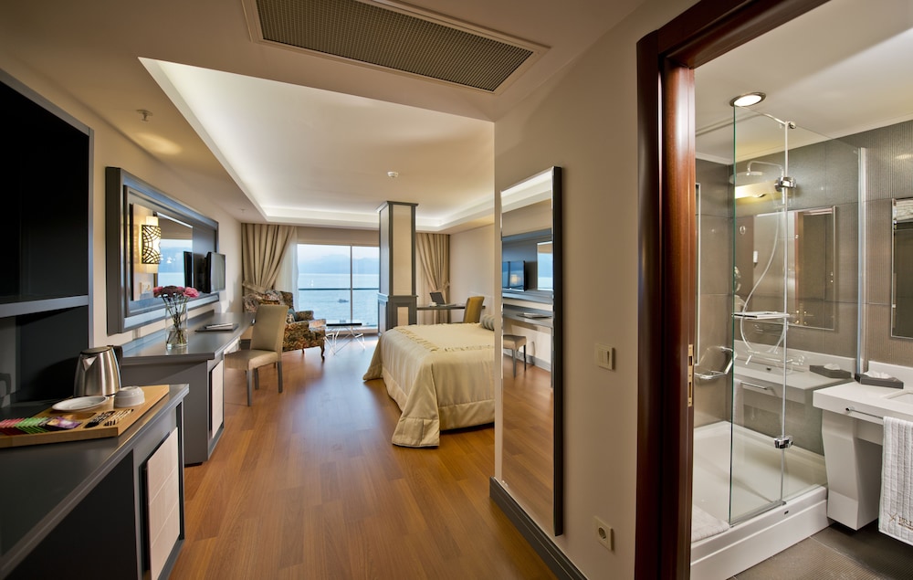 Prime Hotel — Hotel rooms in Antalya