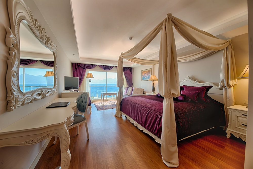 Prime Hotel — Hotel rooms in Antalya