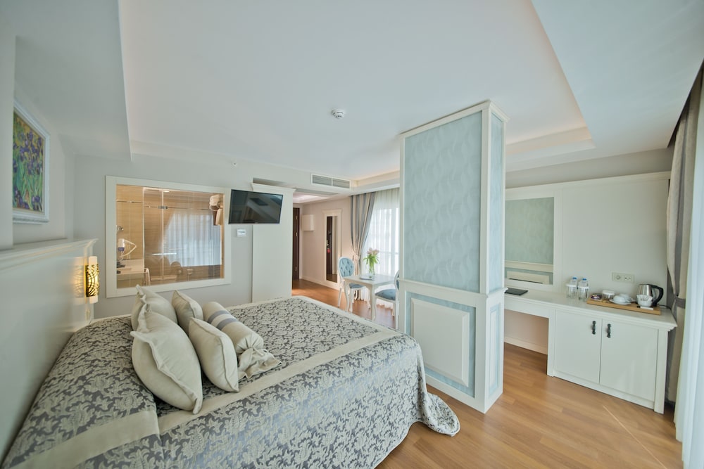 Prime Hotel — Hotel rooms in Antalya