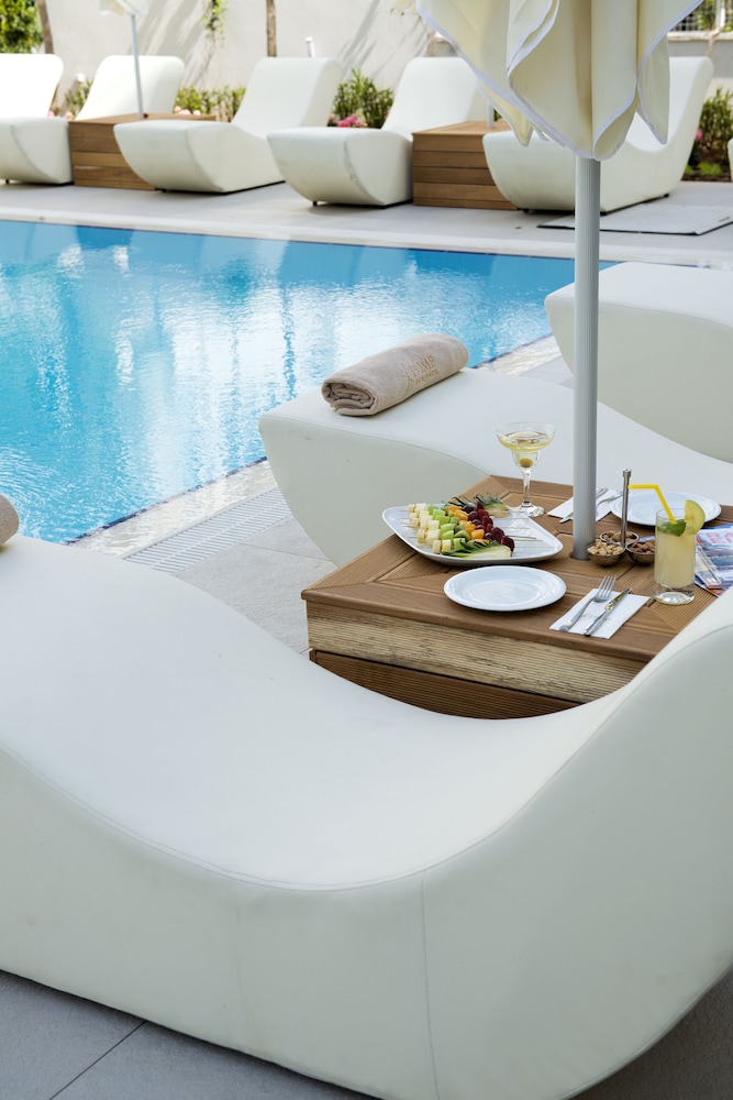 Prime Hotel — Swimming pool in Antalya