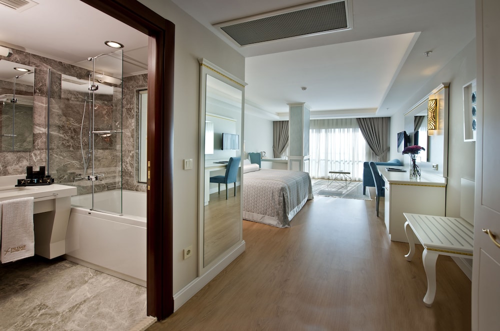 Prime Hotel — Hotel rooms in Antalya