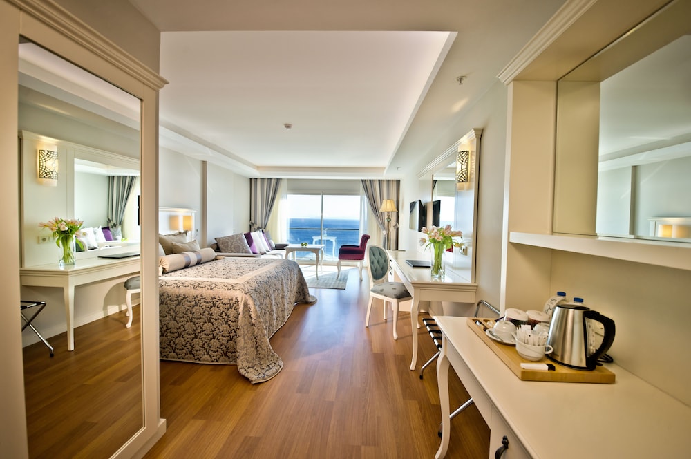 Prime Hotel — Hotel rooms in Antalya