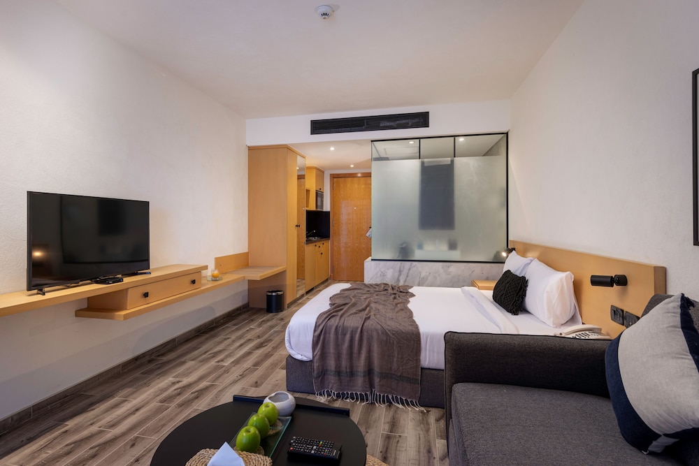 Creek Hotel and Residences El Gouna — Hotel rooms in El Gouna, Red Sea