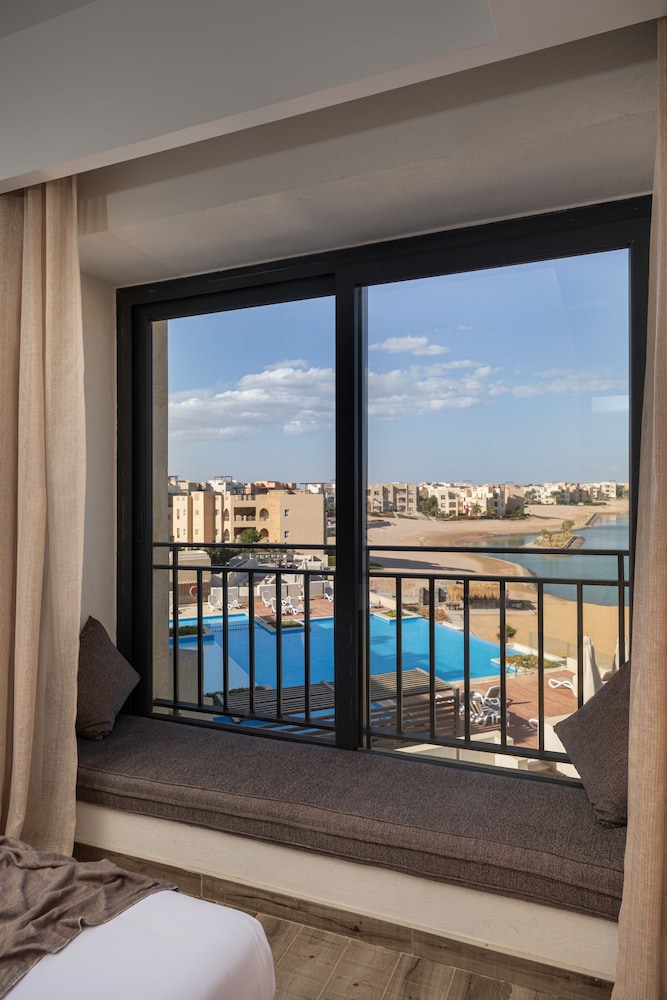 Creek Hotel and Residences El Gouna — Hotel rooms in El Gouna, Red Sea