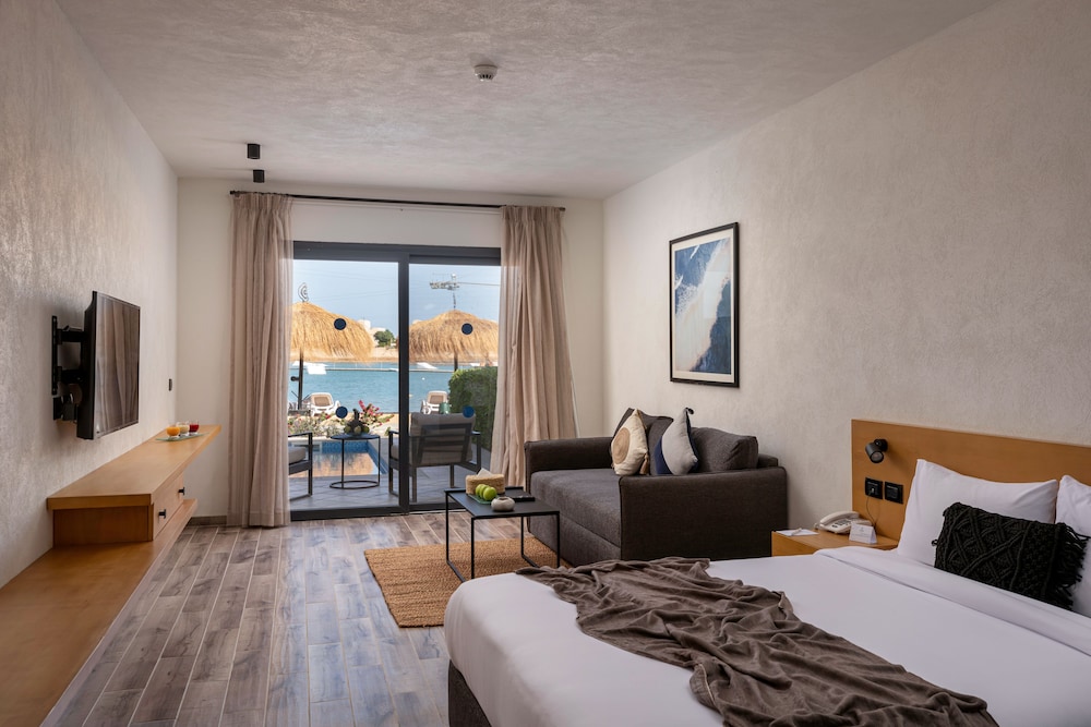 Creek Hotel and Residences El Gouna — Hotel rooms in El Gouna, Red Sea