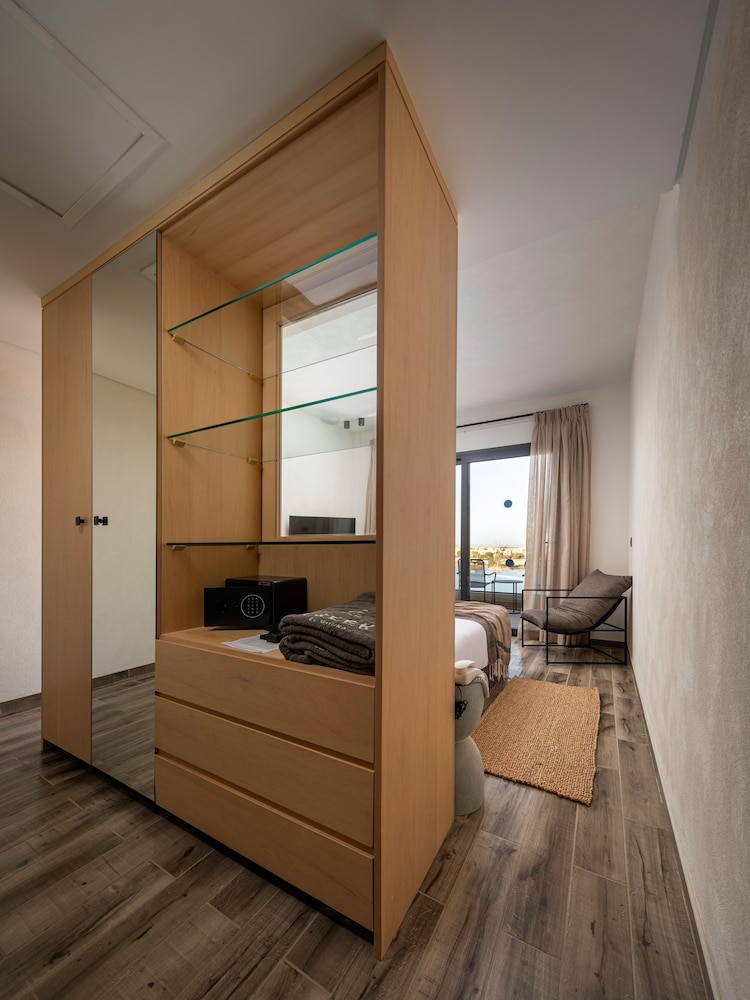 Creek Hotel and Residences El Gouna — Hotel rooms in El Gouna, Red Sea