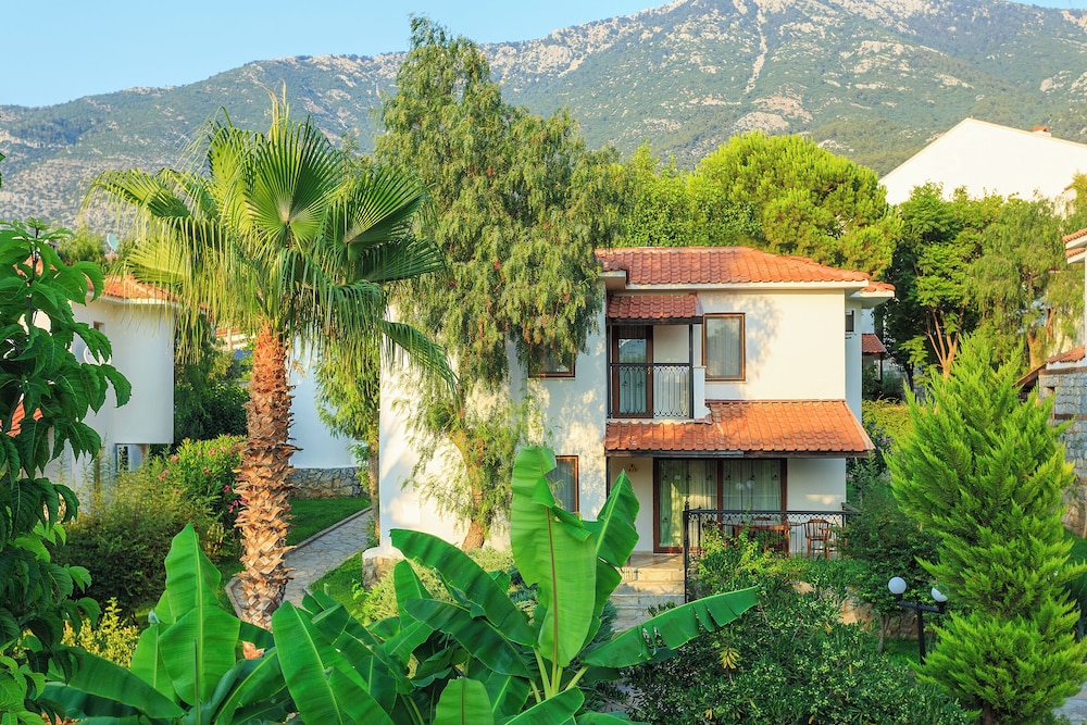 Orka World Hotel & Aquapark — Hotel building in Fethiye, Mugla