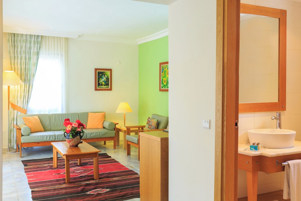 Orka World Hotel & Aquapark — Hotel rooms in Fethiye, Mugla