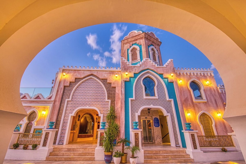 Orka World Hotel & Aquapark — Hotel building in Fethiye, Mugla