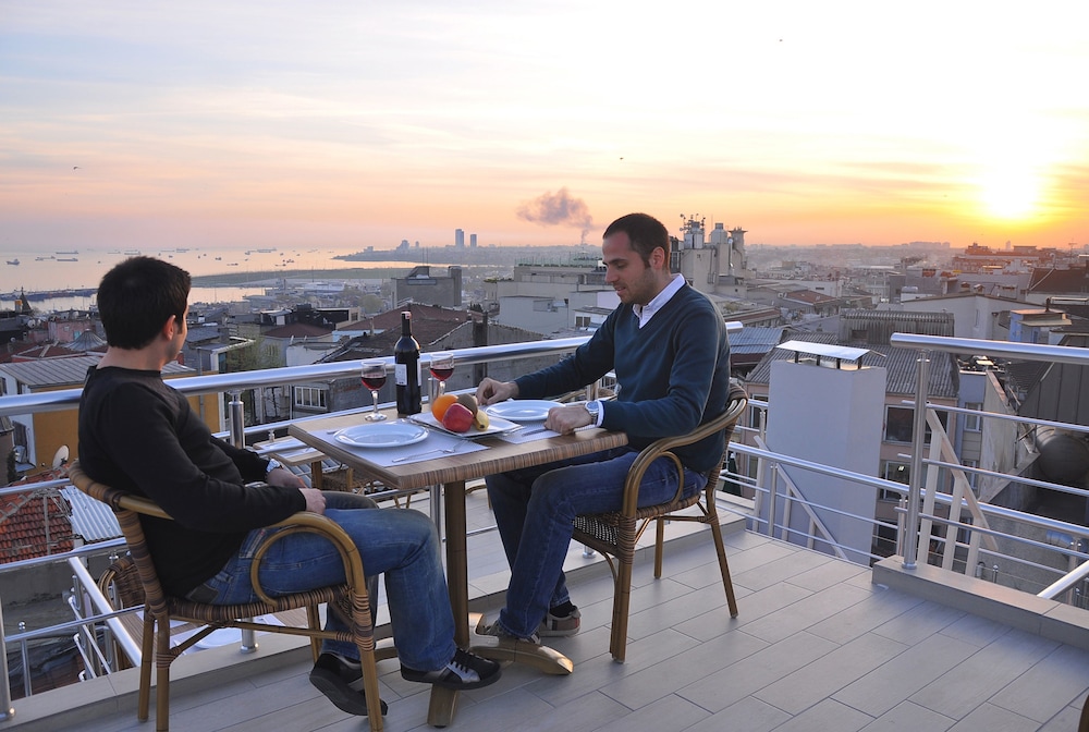Divani Ali Hotel — Restaurant & bars in Istanbul, Istanbul