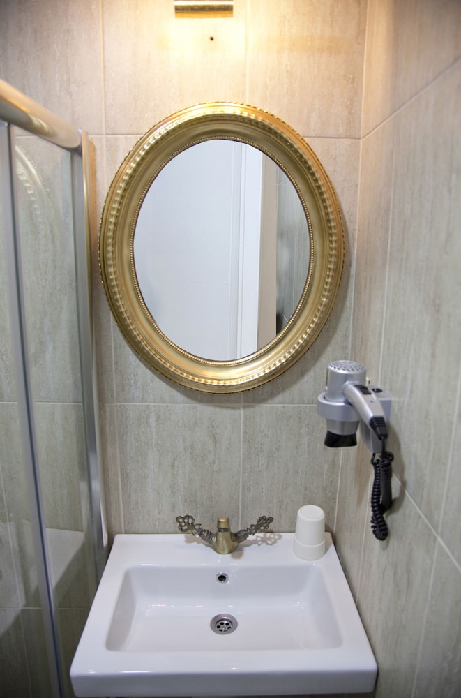 Divani Ali Hotel — Hotel rooms in Istanbul, Istanbul