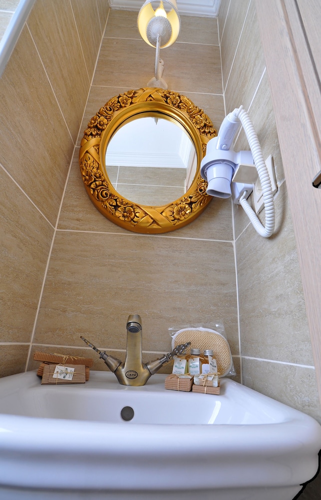 Divani Ali Hotel — Hotel rooms in Istanbul, Istanbul