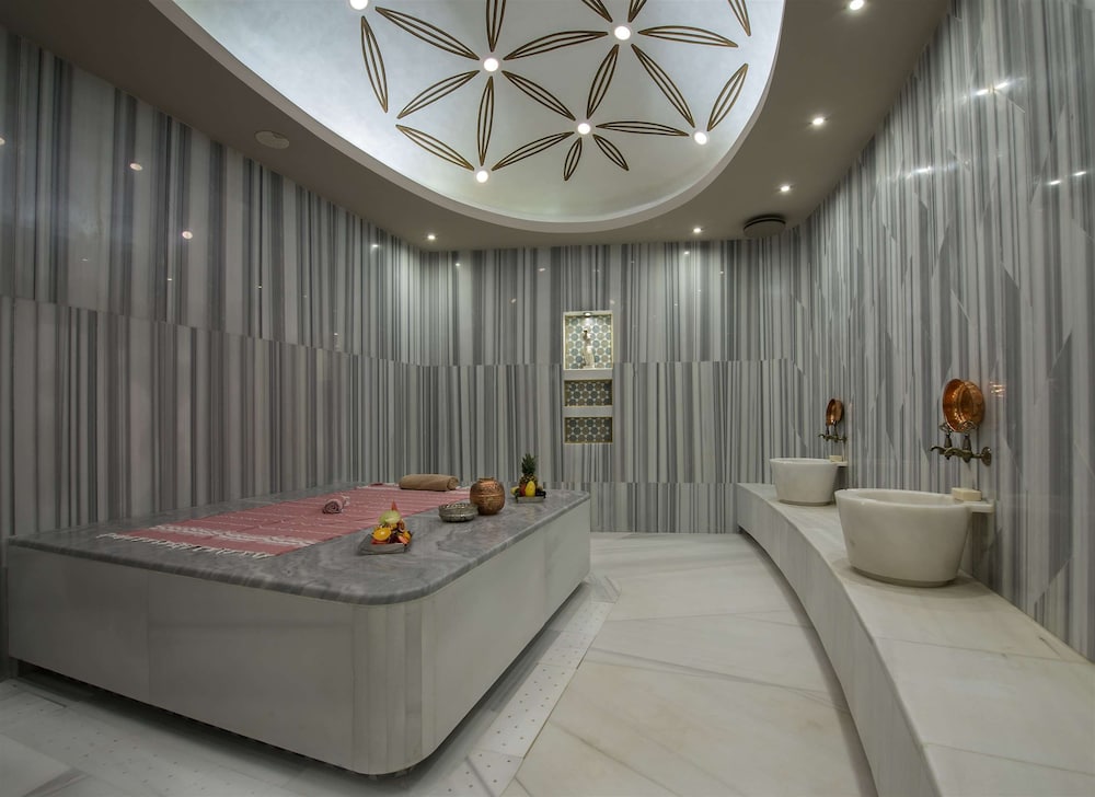 Hilton Istanbul Kozyatagi — Spa in Istanbul, Istanbul