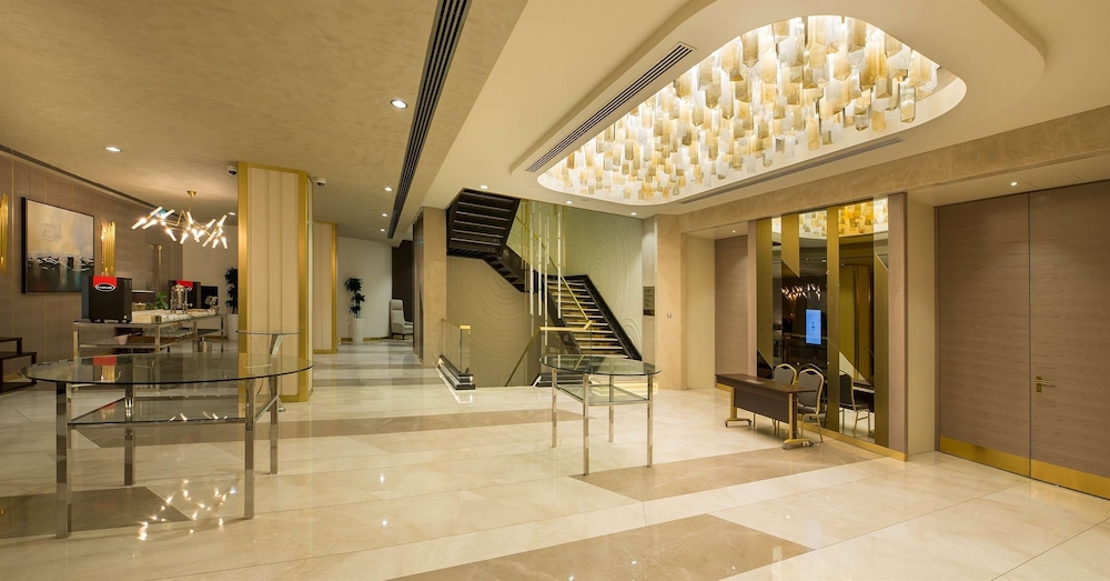 Hilton Istanbul Kozyatagi — Hotel building in Istanbul, Istanbul