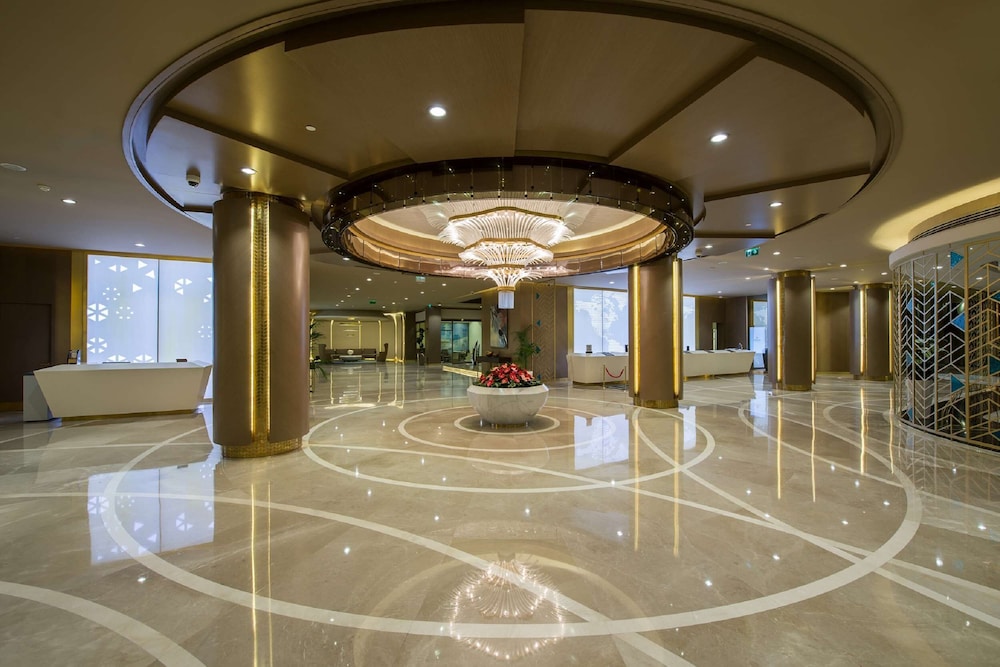 Hilton Istanbul Kozyatagi — Hotel building in Istanbul, Istanbul