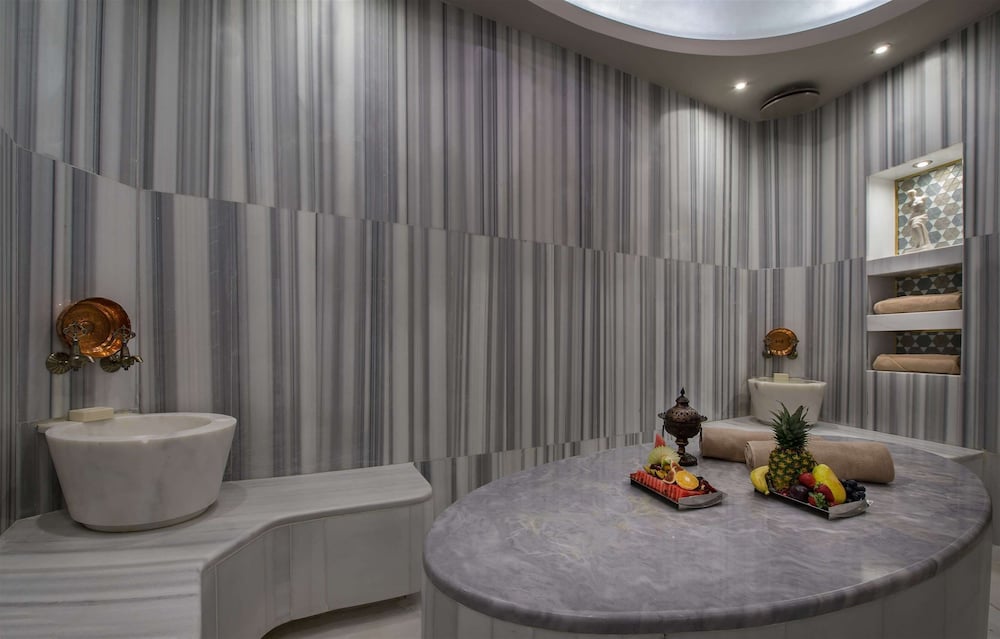 Hilton Istanbul Kozyatagi — Spa in Istanbul, Istanbul