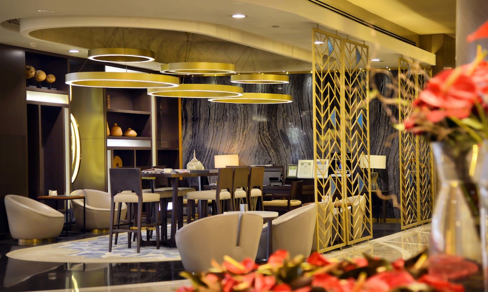 Hilton Istanbul Kozyatagi — Restaurant & bars in Istanbul, Istanbul