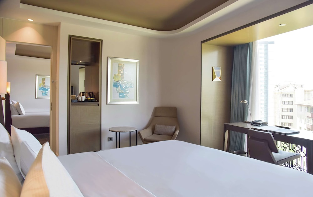 Hilton Istanbul Kozyatagi — Hotel rooms in Istanbul, Istanbul