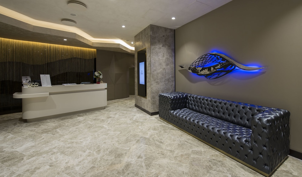 Hilton Istanbul Kozyatagi — Hotel building in Istanbul, Istanbul
