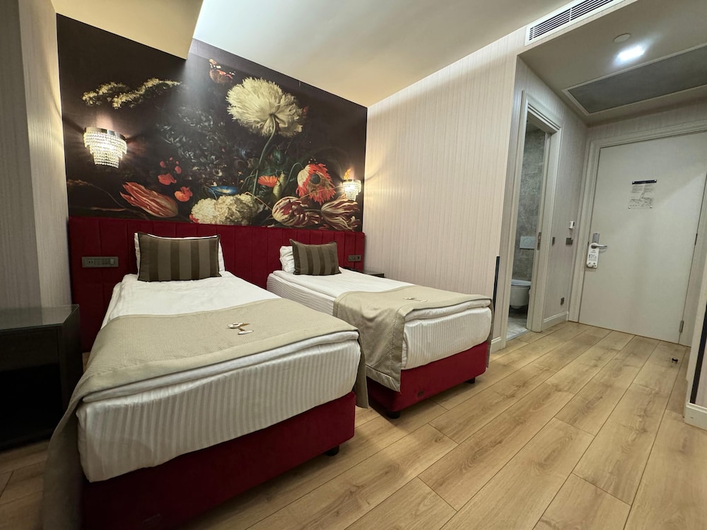 The Hotel Beyaz Saray - Grand Bazaar — Hotel rooms in Istanbul, Istanbul