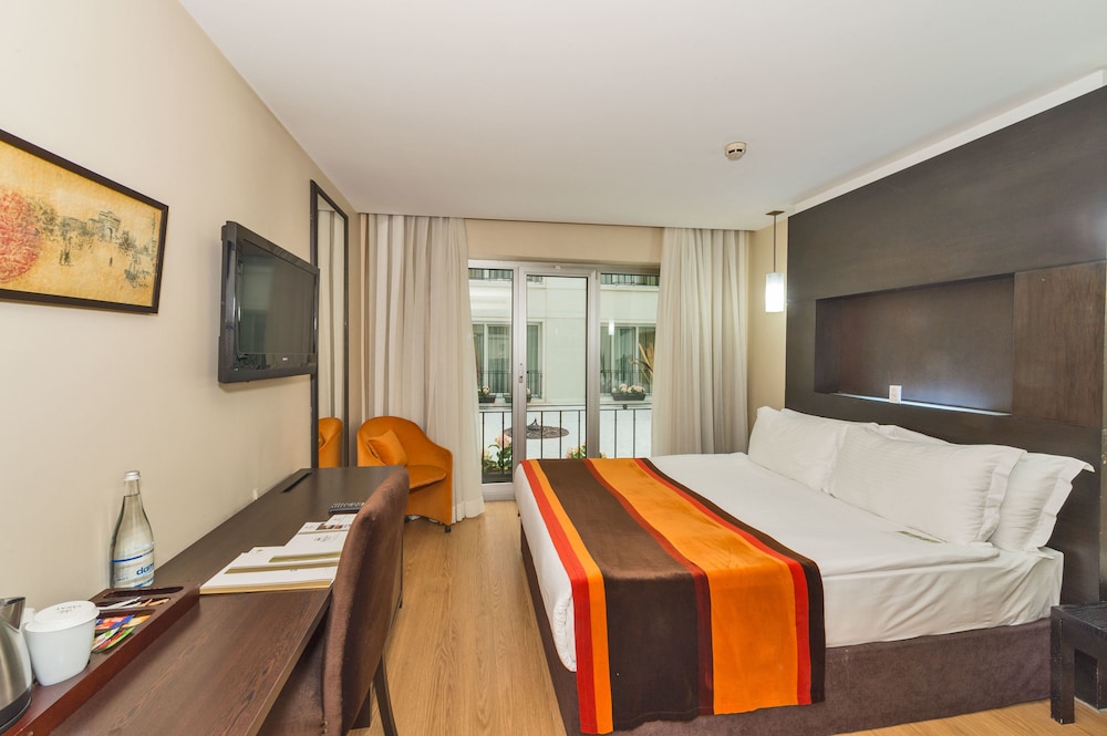 The Hotel Beyaz Saray - Grand Bazaar — Hotel rooms in Istanbul, Istanbul