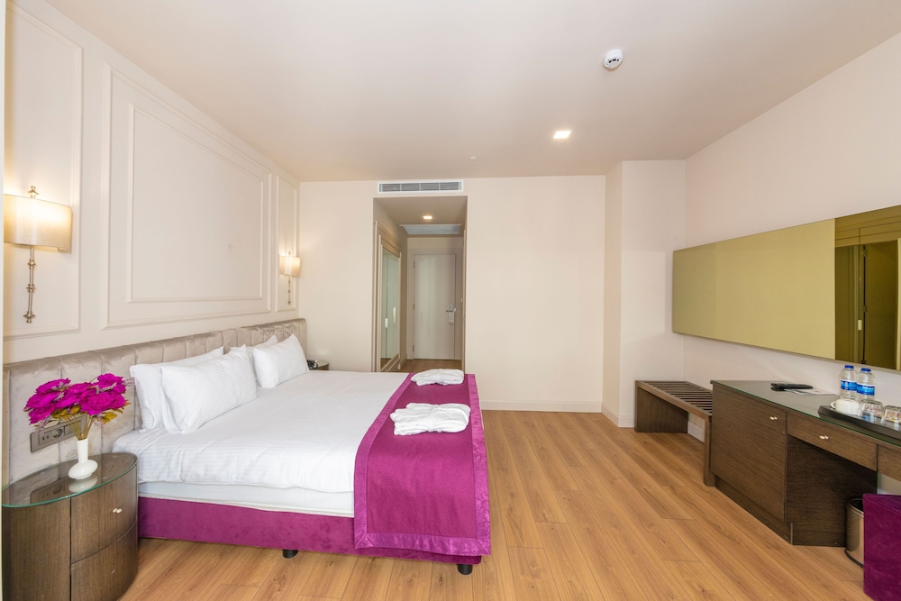 The Hotel Beyaz Saray - Grand Bazaar — Hotel rooms in Istanbul, Istanbul