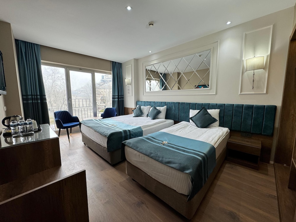 The Hotel Beyaz Saray - Grand Bazaar — Hotel rooms in Istanbul, Istanbul