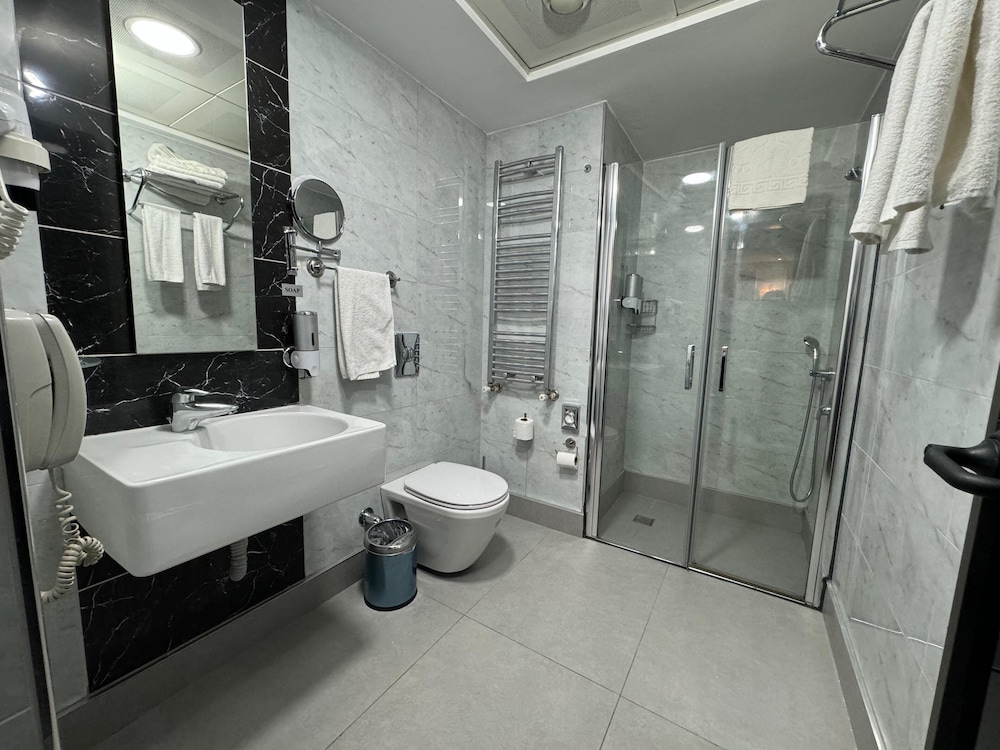 The Hotel Beyaz Saray - Grand Bazaar — Hotel rooms in Istanbul, Istanbul