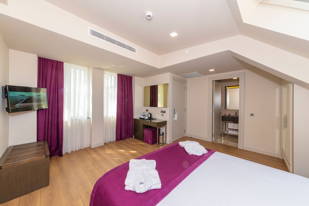 The Hotel Beyaz Saray - Grand Bazaar — Hotel rooms in Istanbul, Istanbul