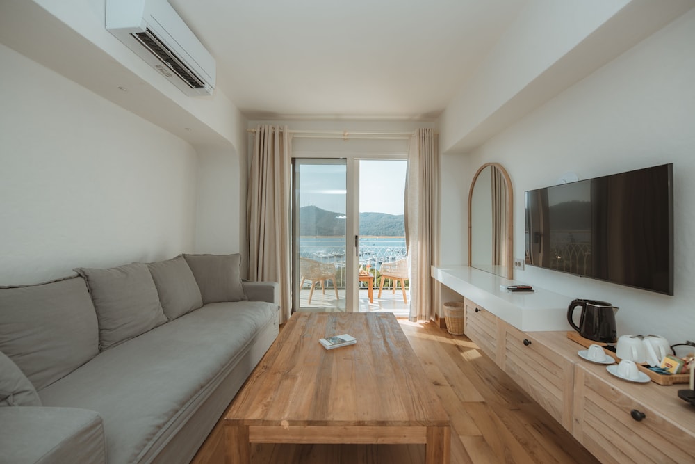 Hotel Unique - Boutique Class - Adults Only — Hotel rooms in Fethiye, Mugla
