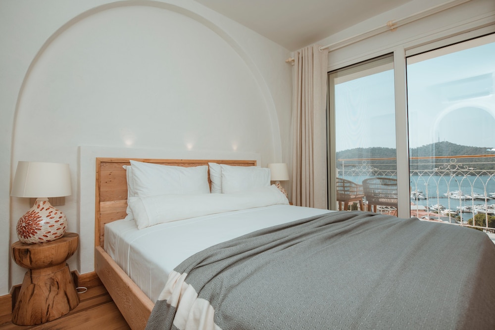 Hotel Unique - Boutique Class - Adults Only — Hotel rooms in Fethiye, Mugla