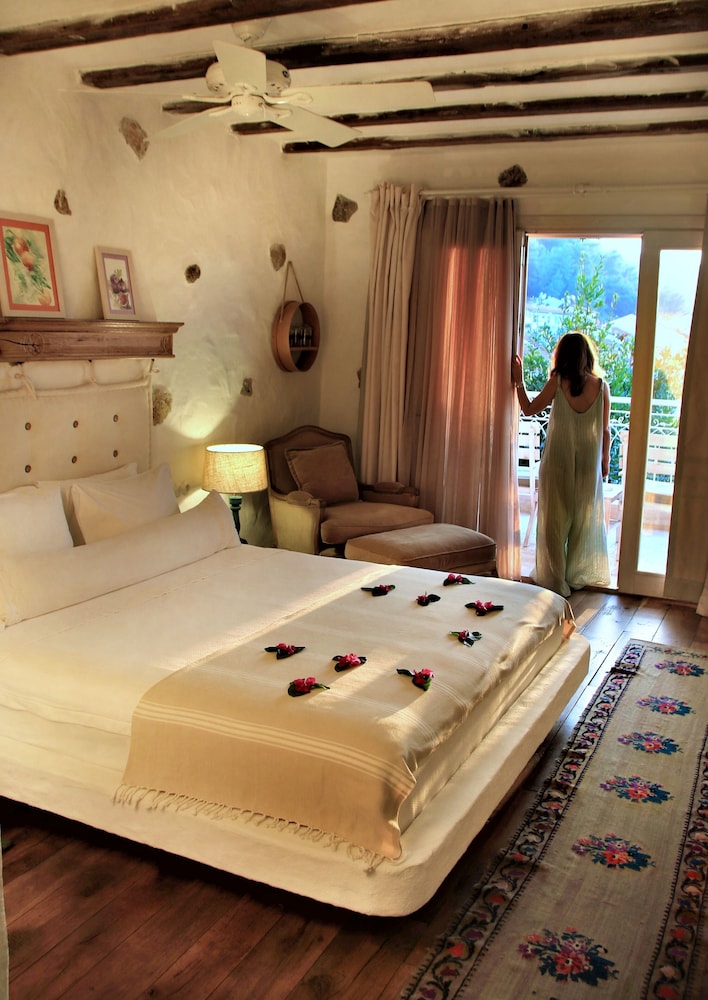 Hotel Unique - Boutique Class - Adults Only — Hotel rooms in Fethiye, Mugla