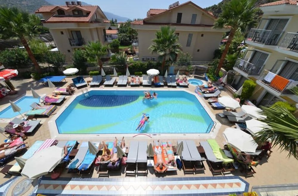 Villa Beldeniz — Swimming pool in Fethiye, Mugla