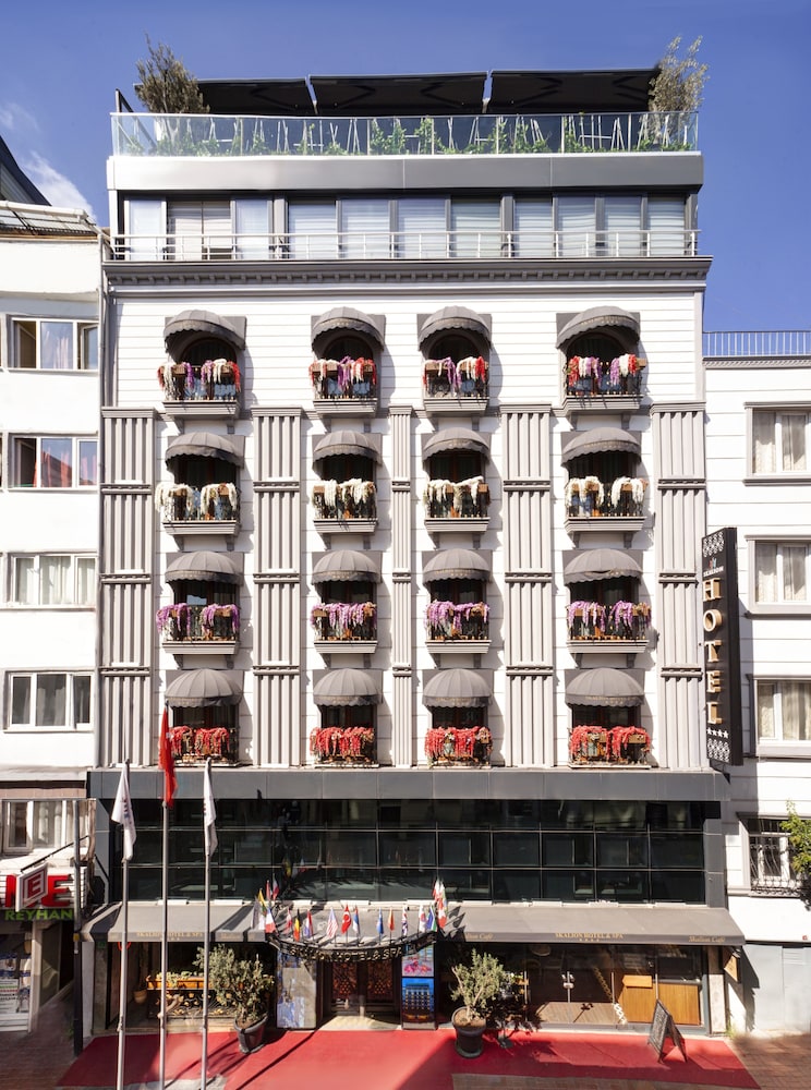 Skalion Hotel — Hotel building in Istanbul, Istanbul