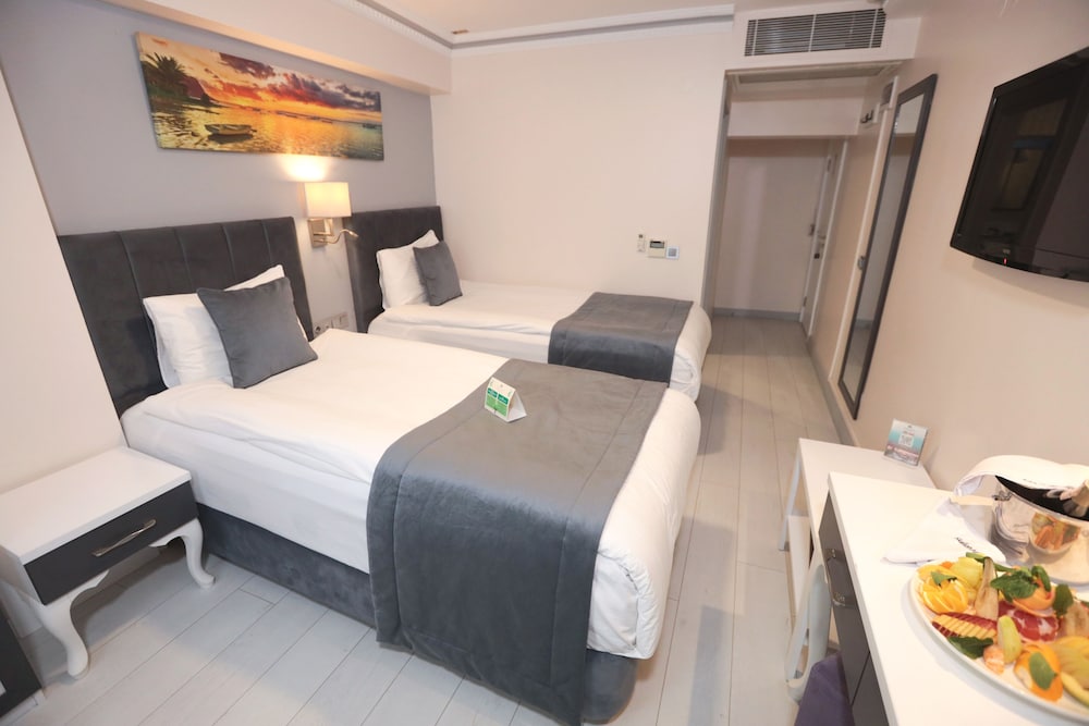 Skalion Hotel — Hotel rooms in Istanbul, Istanbul