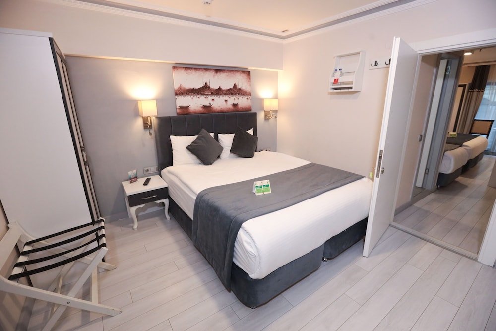 Skalion Hotel — Hotel rooms in Istanbul, Istanbul