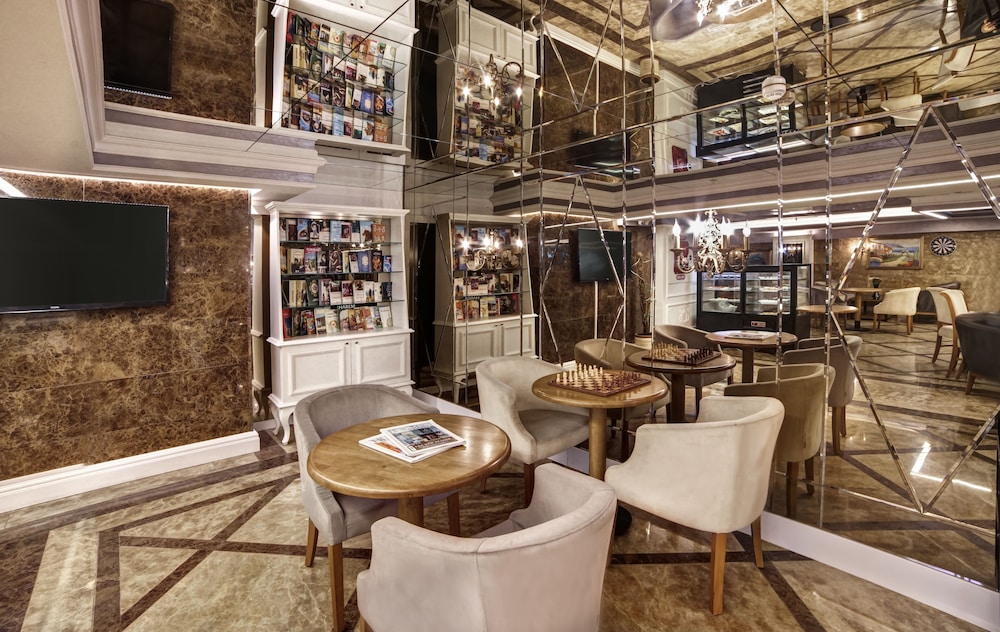 Skalion Hotel — Restaurant & bars in Istanbul, Istanbul