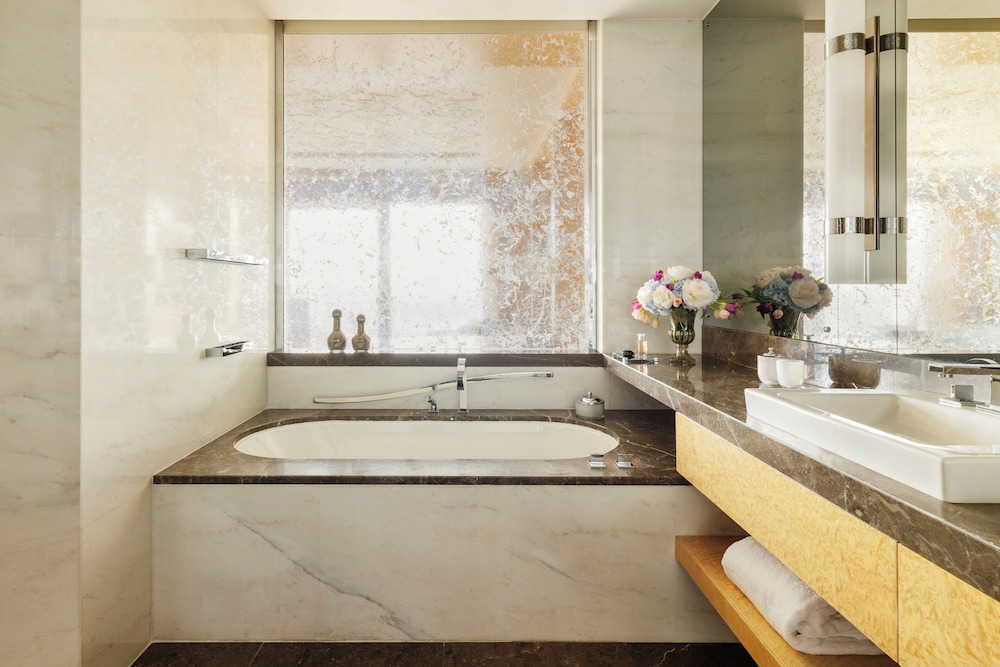 Raffles Istanbul — Hotel rooms in Istanbul, Istanbul
