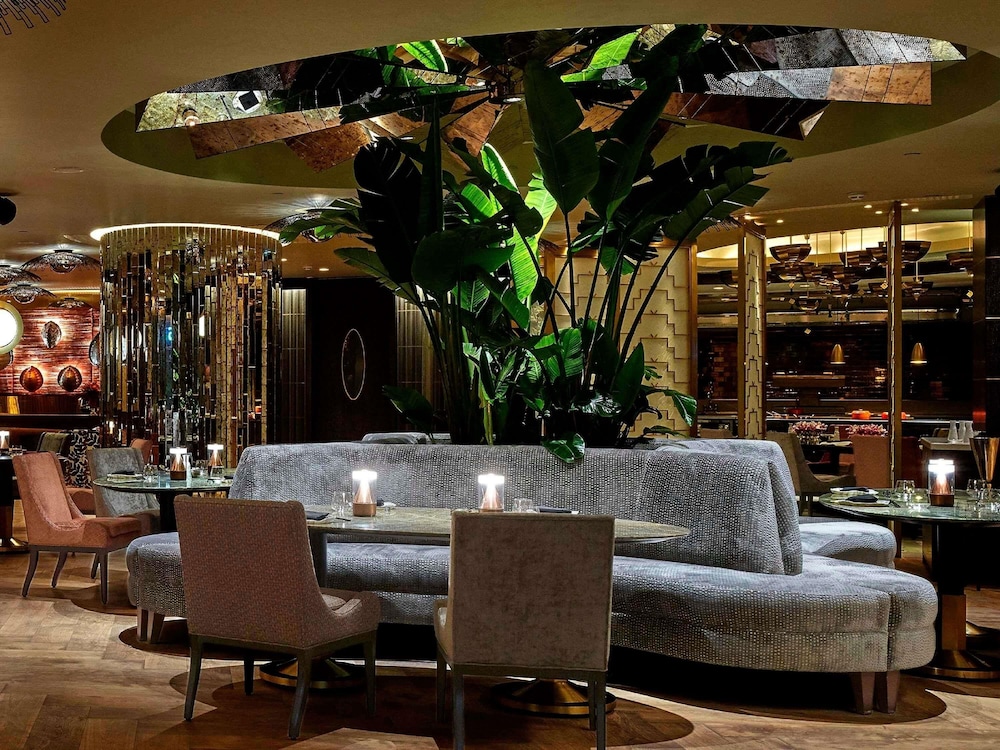 Raffles Istanbul — Restaurant & bars in Istanbul, Istanbul