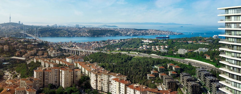 Raffles Istanbul — Attractions in the area in Istanbul, Istanbul