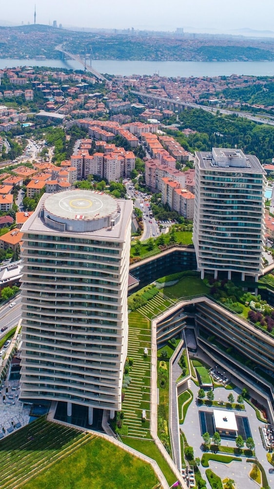 Raffles Istanbul — Hotel building in Istanbul, Istanbul