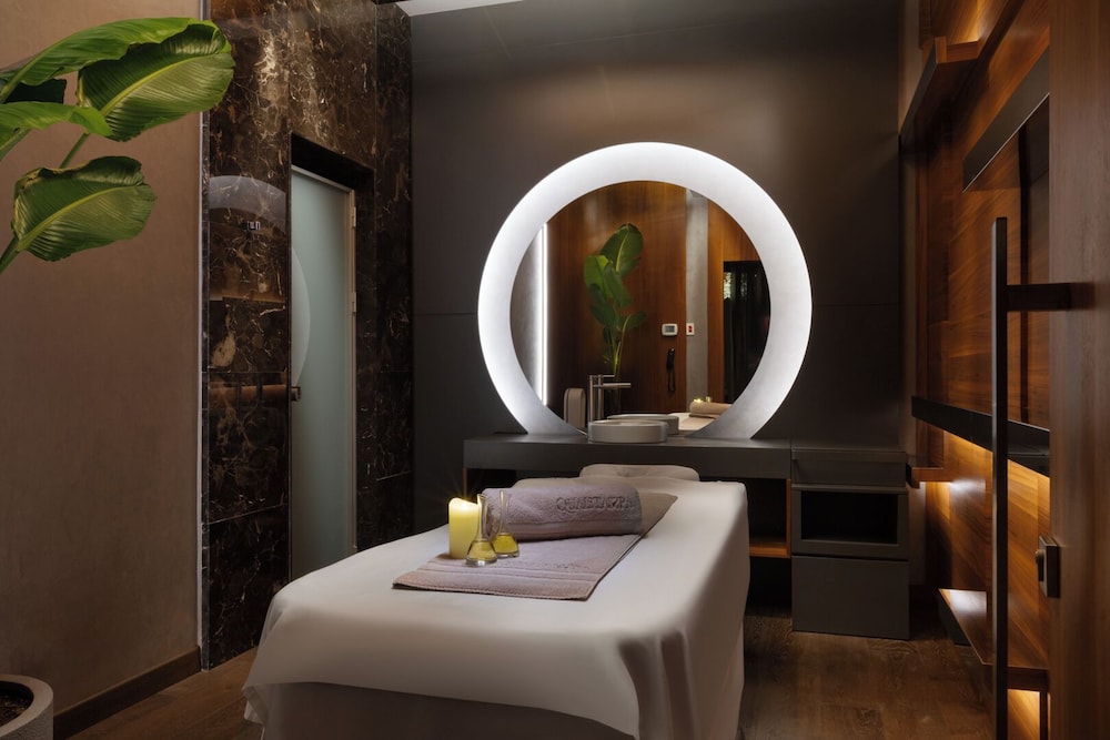 Wyndham Grand Levent Istanbul Hotel & Conference Center — Spa in Istanbul, Istanbul