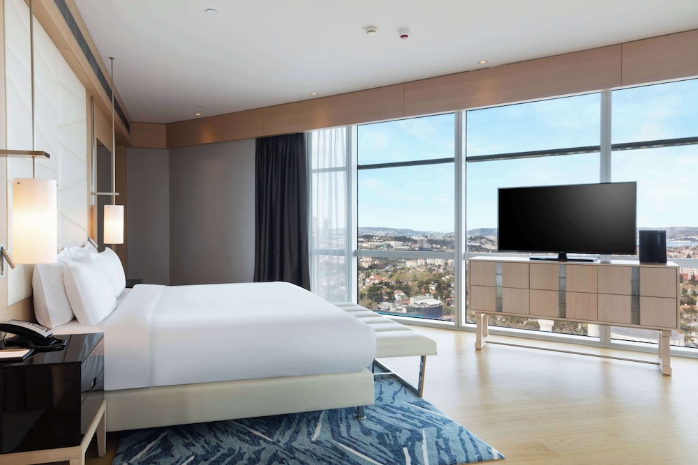 Wyndham Grand Levent Istanbul Hotel & Conference Center — Hotel rooms in Istanbul, Istanbul