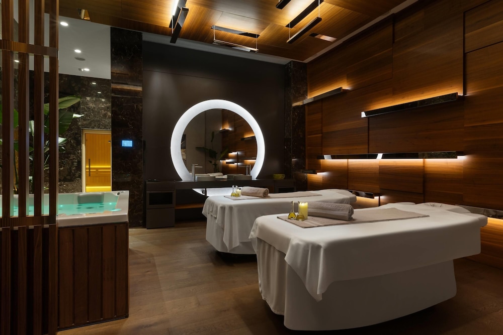 Wyndham Grand Levent Istanbul Hotel & Conference Center — Spa in Istanbul, Istanbul