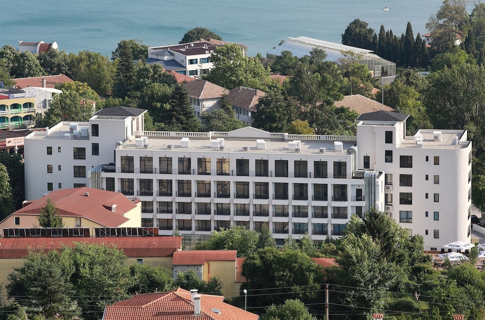White Rock Castle Suite Hotel & Wellness Club - zdjęcie 3