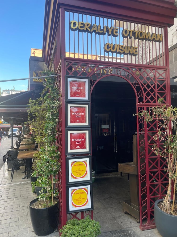 Sura Hagia Sophia Hotel — Restaurant & bars in Istanbul, Istanbul